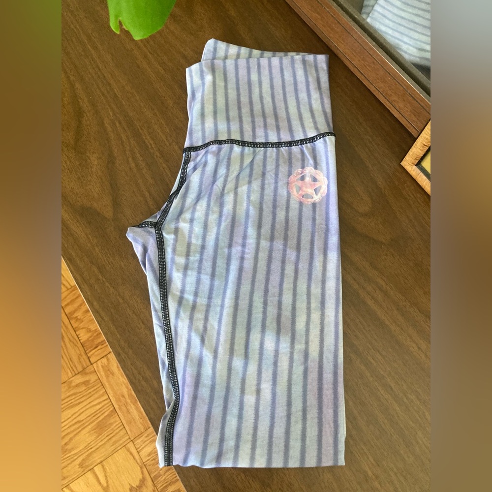 Teeki yoga pants. Size small.